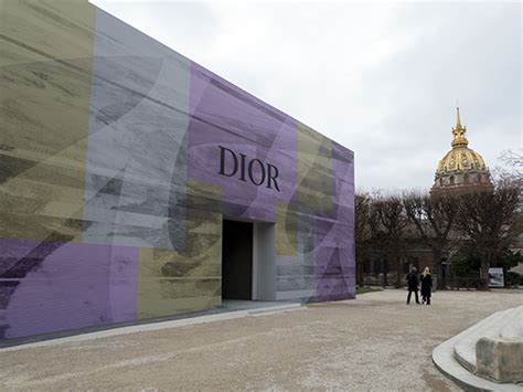 dior tent disaster.